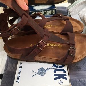 Birkenstock chaina gladiator w/box. Habana in 39r